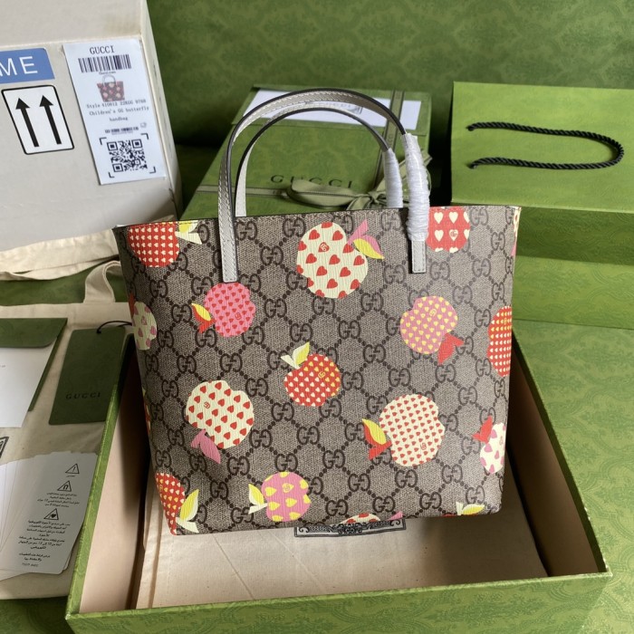  Handbag   Gucci   410812  size  21*20*10  cm