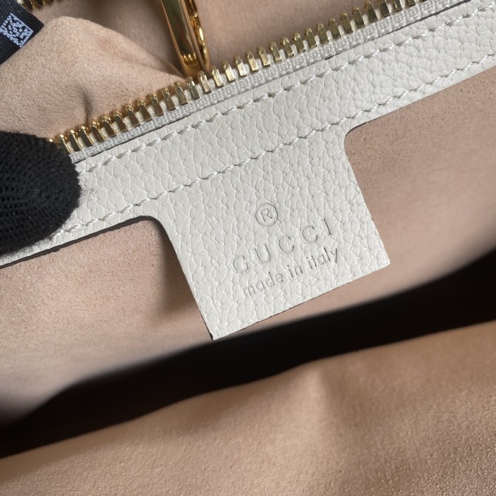  Handbag   Gucci   659980  size  43*34*18.5  cm