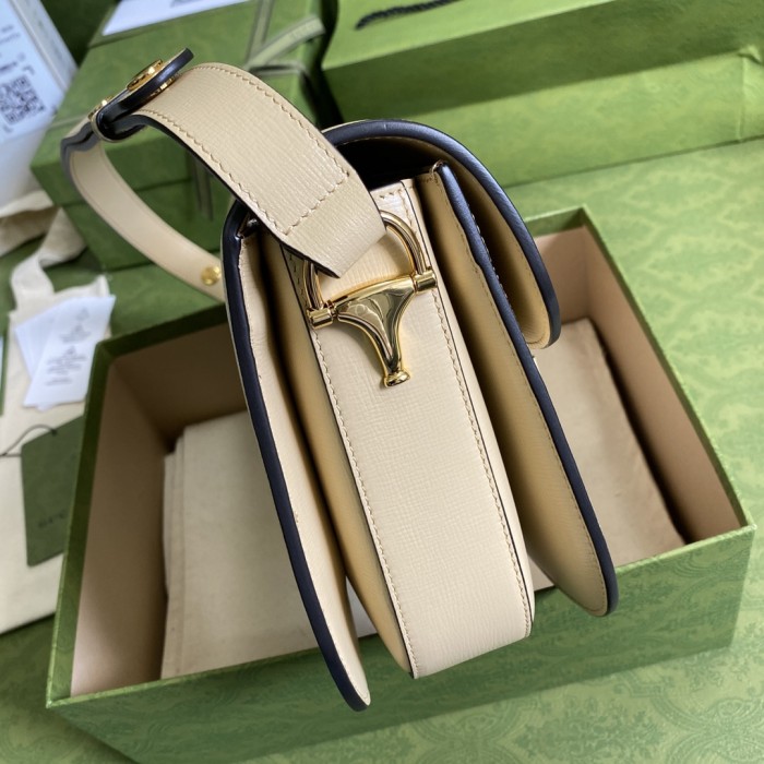  Handbag  Gucci   602204   size  25*18*8  cm