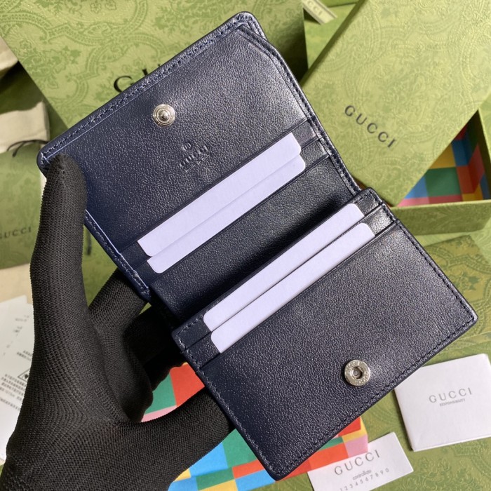  Handbag   Gucci  466492  size 11*9*3  cm 