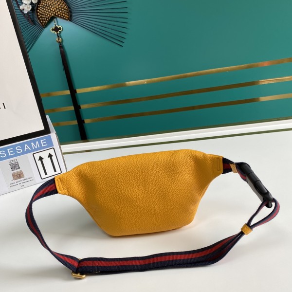 Handbag    Gucci   527792  size   22*13*6  cm