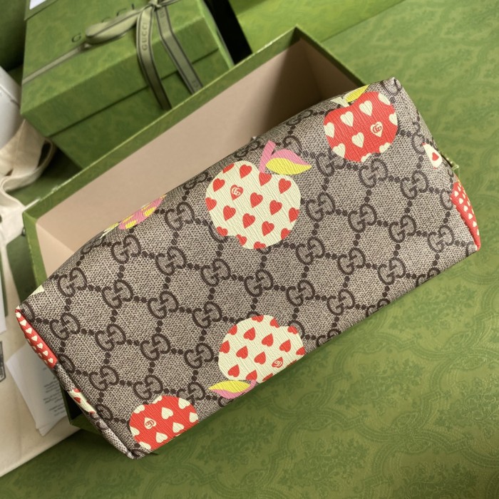  Handbag   Gucci   410812  size  21*20*10  cm