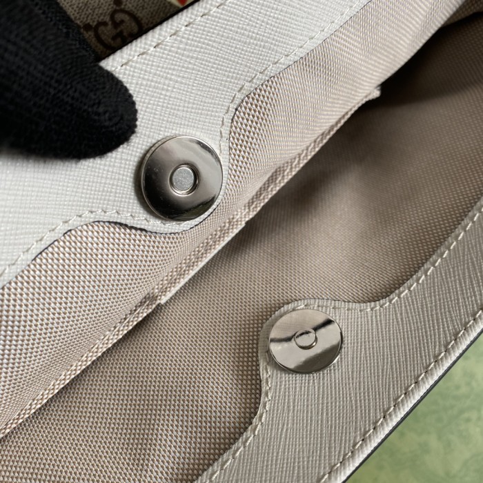  Handbag   Gucci   410812  size  21*20*10  cm