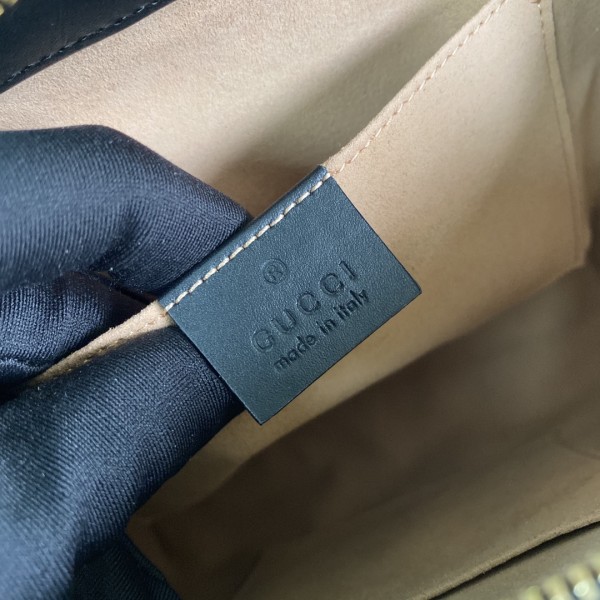  Handbag   Gucci   547551   size  24*20*10   cm