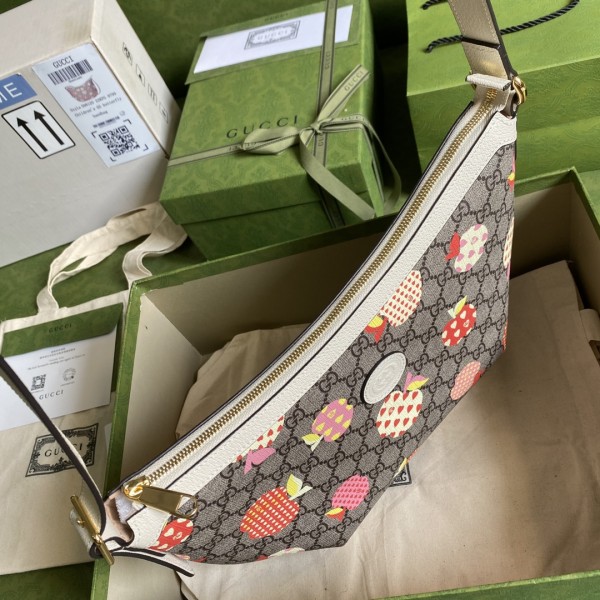  Handbag    Gucci  598125  size  30*22*5.5  cm