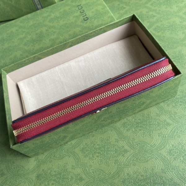 Handbag    Gucci   647787  size  19*10.5*2  cm