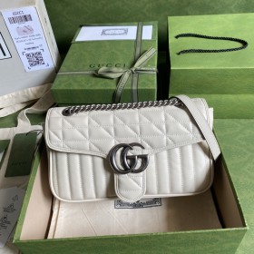 Handbag    Gucci  443497  size  26*15*7  cm