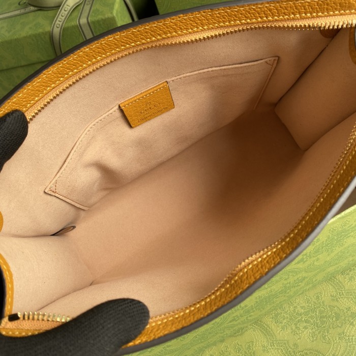  Handbag   Gucci   660513  size  26*20.5*6  cm