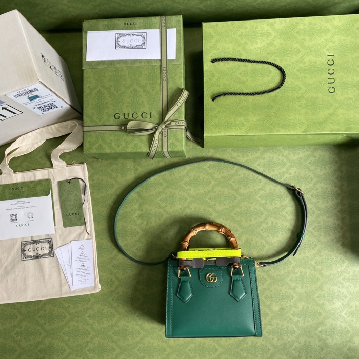 Handbag   Gucci   655661   size   20*16*10  cm