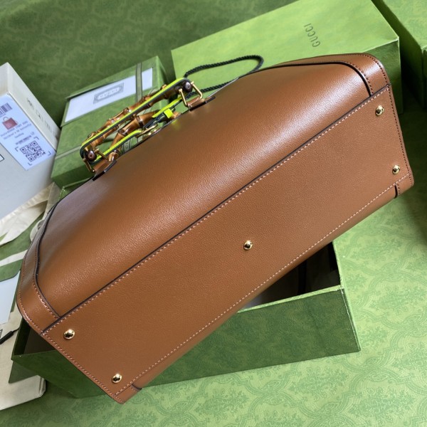 Handbag   Gucci  655658  size  35*30*14  cm