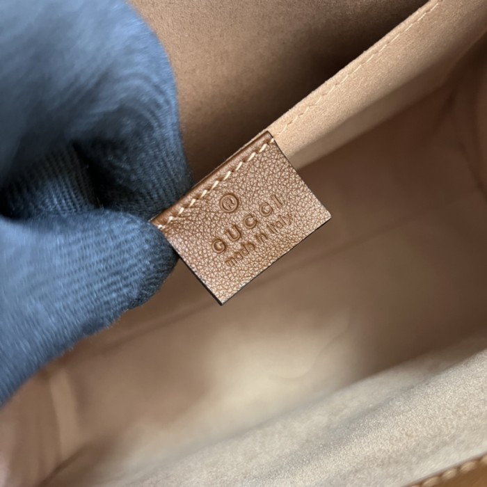 Handbag   Gucci   660195   size  27*24*11  cm