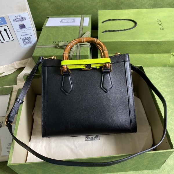 Handbag   Gucci  660195  size   27*24*11  cm