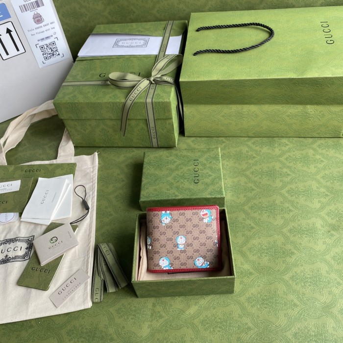  Handbag   Gucci  647802  size   11*9  cm