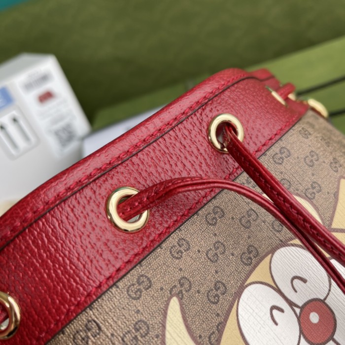 Handbag    Gucci  655597  size  25*27*12.5  cm