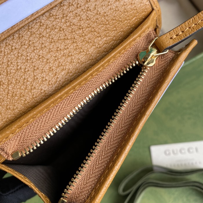 Handbag   Gucci  660510  size 11*8.5*3  cm