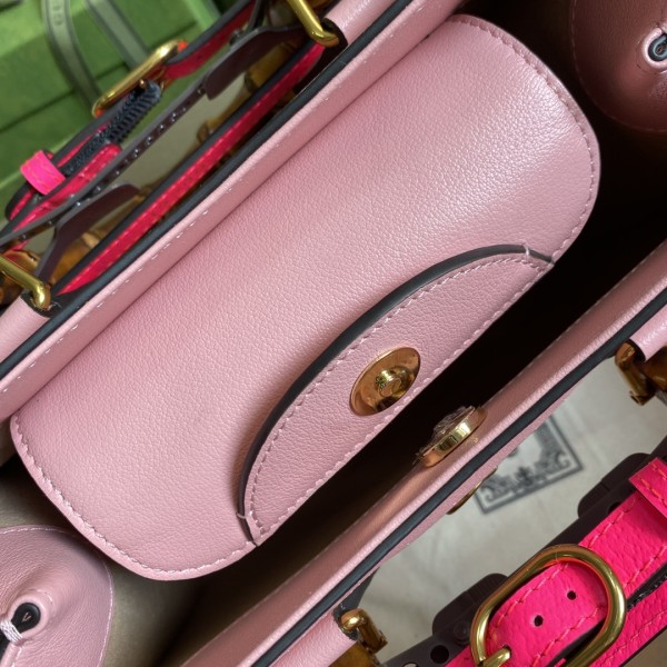 Handbag  Gucci  660195  size  27*24*11  cm