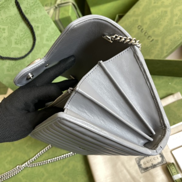 Handbag   Gucci  474575  size  20*13*6  cm