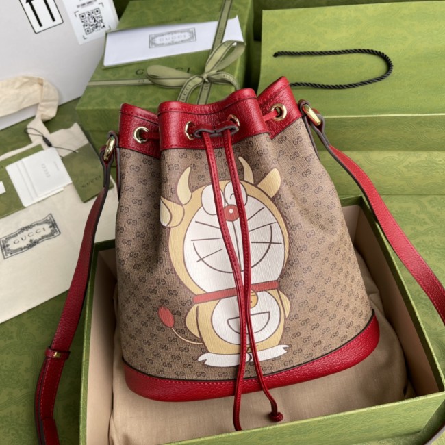 Handbag    Gucci  655597  size  25*27*12.5  cm