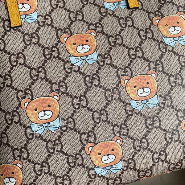  Handbag   Gucci  410812  size 21*20*10  cm