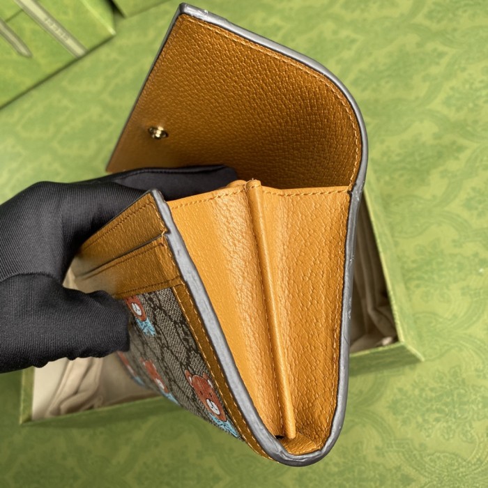 Handbag   Gucci  660509  size  19.5x11x3  cm