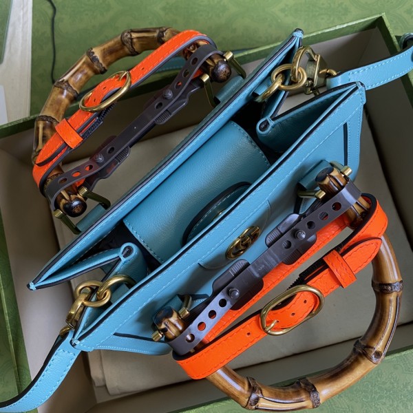  Handbag   Gucci   655661  size  20*16*10  cm