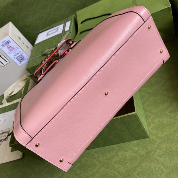  Handbag   Gucci  655658  size  35*30*14  cm