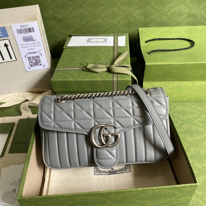  Handbag   Gucci  443497  size  26*15*7  cm