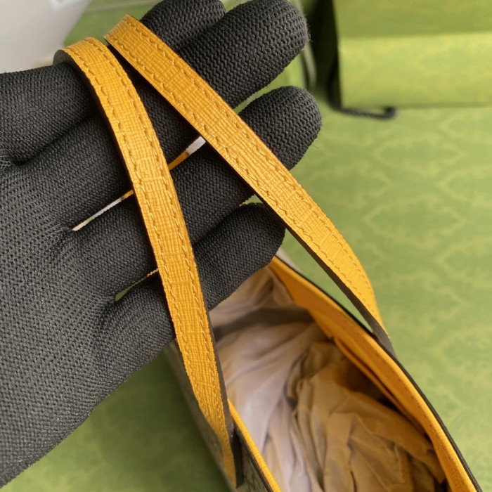  Handbag   Gucci  410812  size 21*20*10  cm