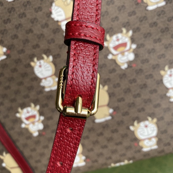 Handbag  Gucci  654345   size  36*37*13  cm