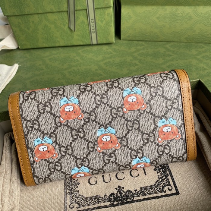 Handbag   Gucci  660509  size  19.5x11x3  cm