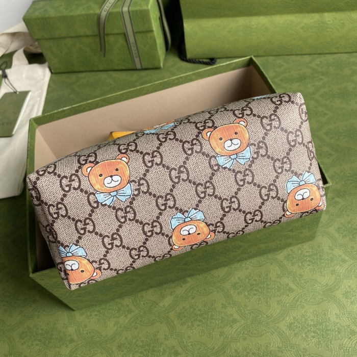  Handbag   Gucci  410812  size 21*20*10  cm