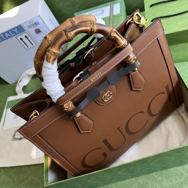  Handbag   Gucci  655658  size  