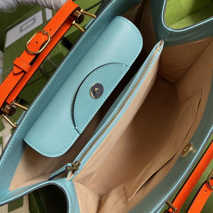  Handbag   Gucci   655658  size  35*30*14  cm