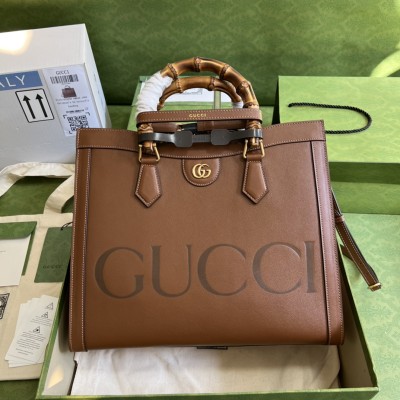 Handbag   Gucci  655658  size  