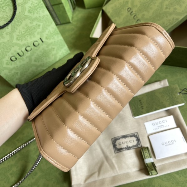 Handbag   Gucci  474575  size  20*13*6  cm