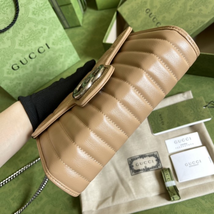 Handbag   Gucci  474575  size  20*13*6  cm