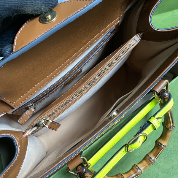 Handbag   Gucci  655658  size  35*30*14  cm