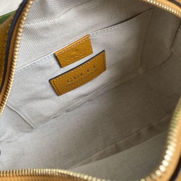  Handbag  Gucci   574886   size  24*14*7  cm