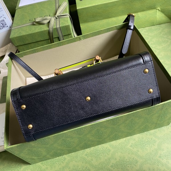 Handbag   Gucci  660195  size   27*24*11  cm