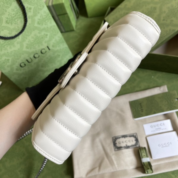  Handbag  Gucci  474575  size  20*13*6  cm