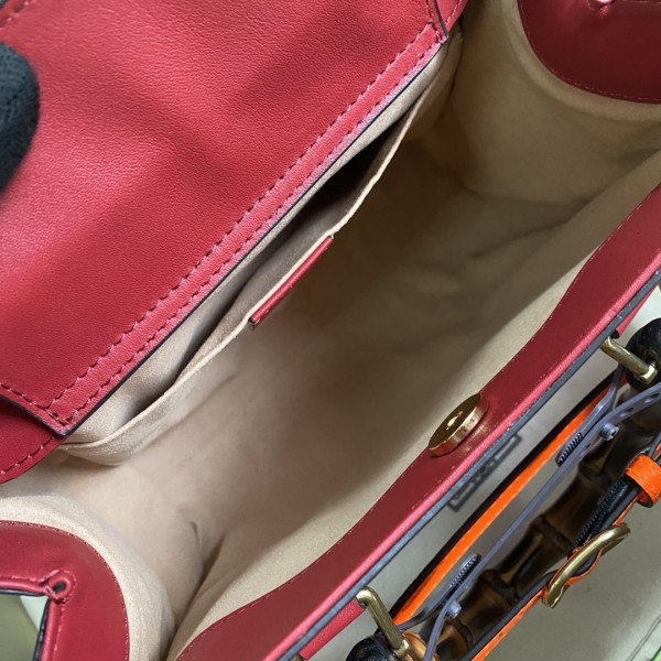  Handbag  Gucci  660195  size  27*24*11  cm