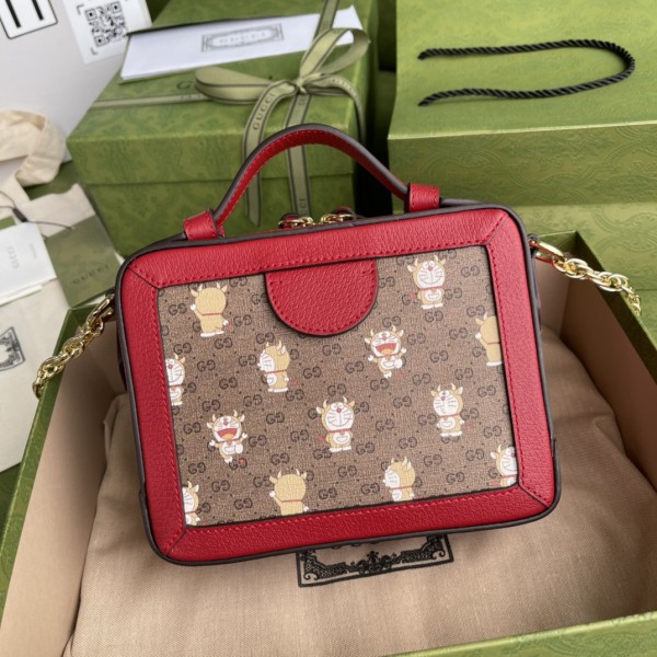  Handbag    Gucci  655592   size  18.5*15*17.5  cm