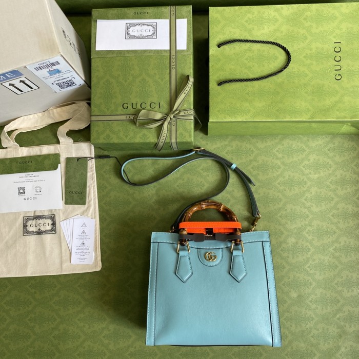 Handbag   Gucci   660195  size  27*24*11  cm