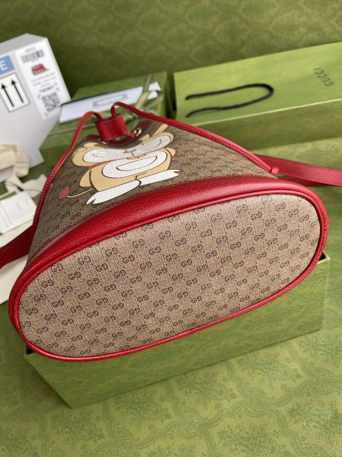 Handbag    Gucci  655597  size  25*27*12.5  cm