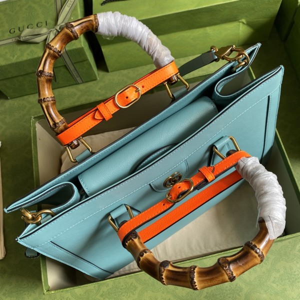  Handbag   Gucci   655658  size  35*30*14  cm