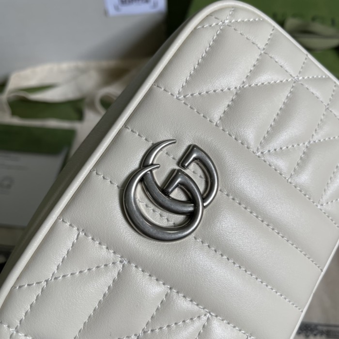 GUCCI GG Marmont Leather Camera Bag, Crossbody Bag, Shoulder Bag Women's White 634936-UM8BN-9022 size 18*6*12 cm
