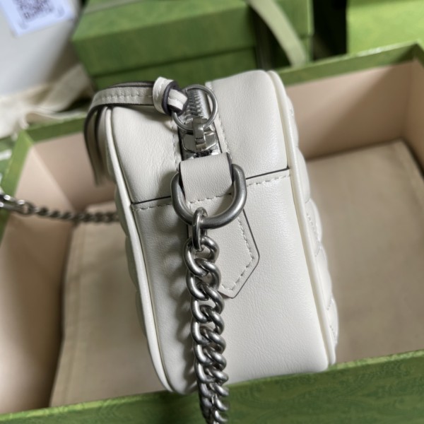 GUCCI GG Marmont Leather Camera Bag, Crossbody Bag, Shoulder Bag Women's White 634936-UM8BN-9022 size 18*6*12 cm