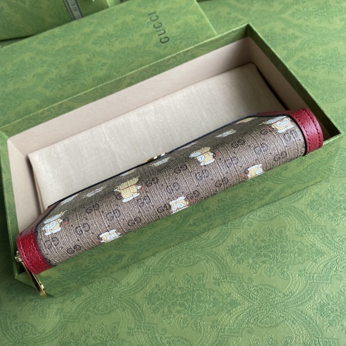 Handbag    Gucci   647787  size  19*10.5*2  cm