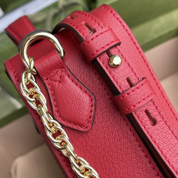  Handbag    Gucci  655592   size  18.5*15*17.5  cm