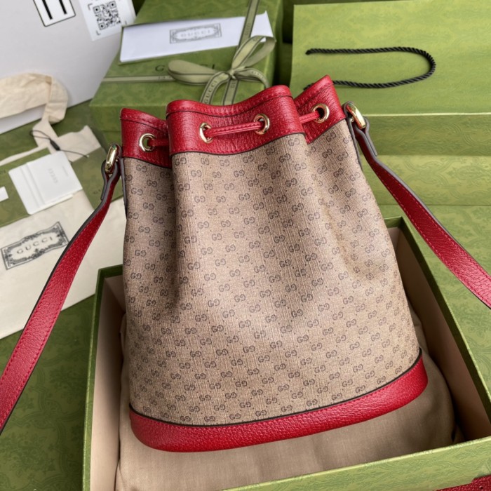 Handbag    Gucci  655597  size  25*27*12.5  cm